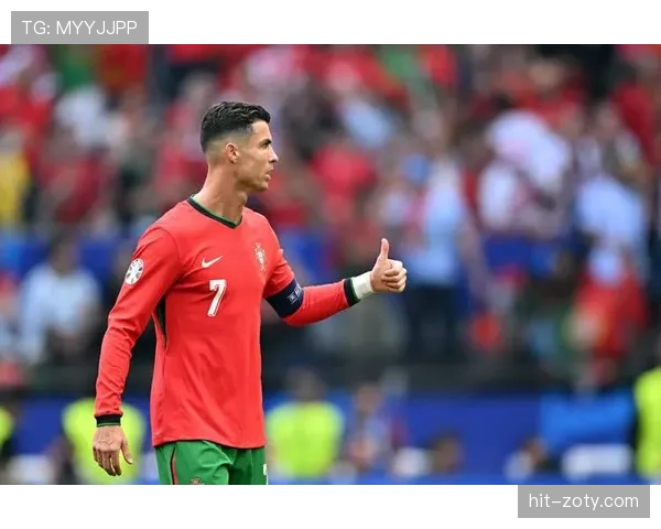 C罗的战术适配困境与比赛影响力：是拖累还是被体系限制？