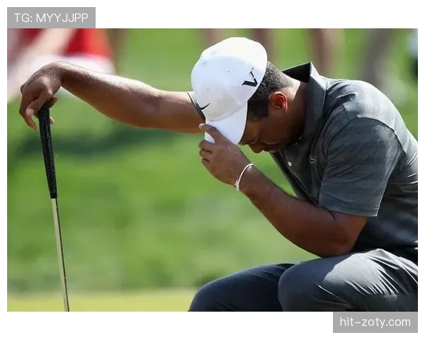 伍兹凌晨四点在车库练推杆，邻居以为他疯了