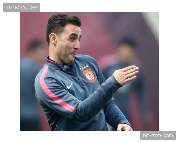 卡纳瓦罗高位逼抢激进化：如何通过压制后防线迫使对手长传？